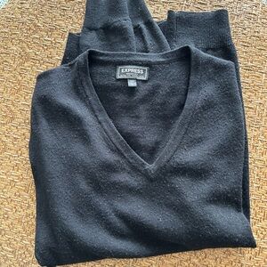 Men’s Express sweater